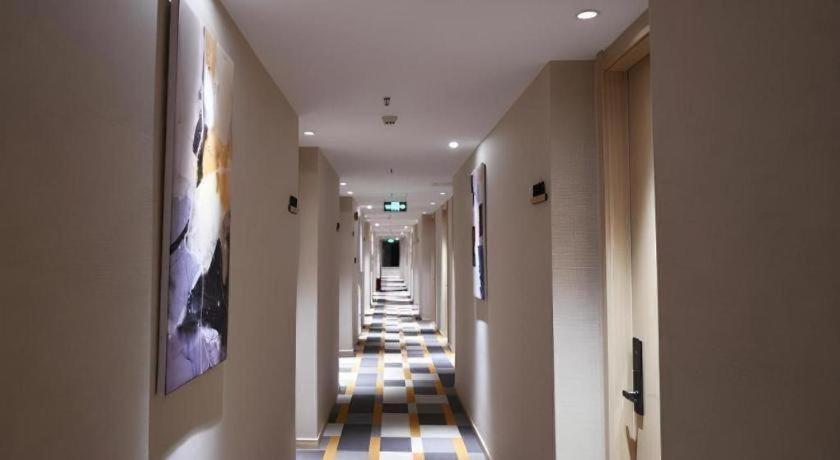 Shell Normal Hongcao Road Metro Station Guiping Road Hotel 2*